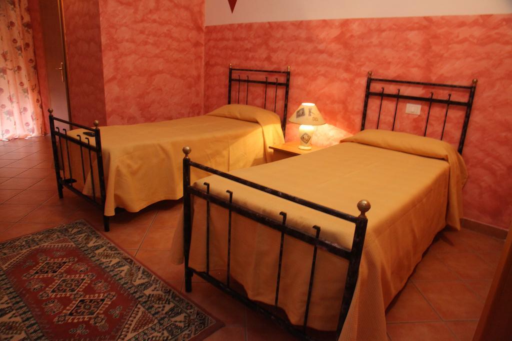 B&B Rinascente Paola Exterior foto