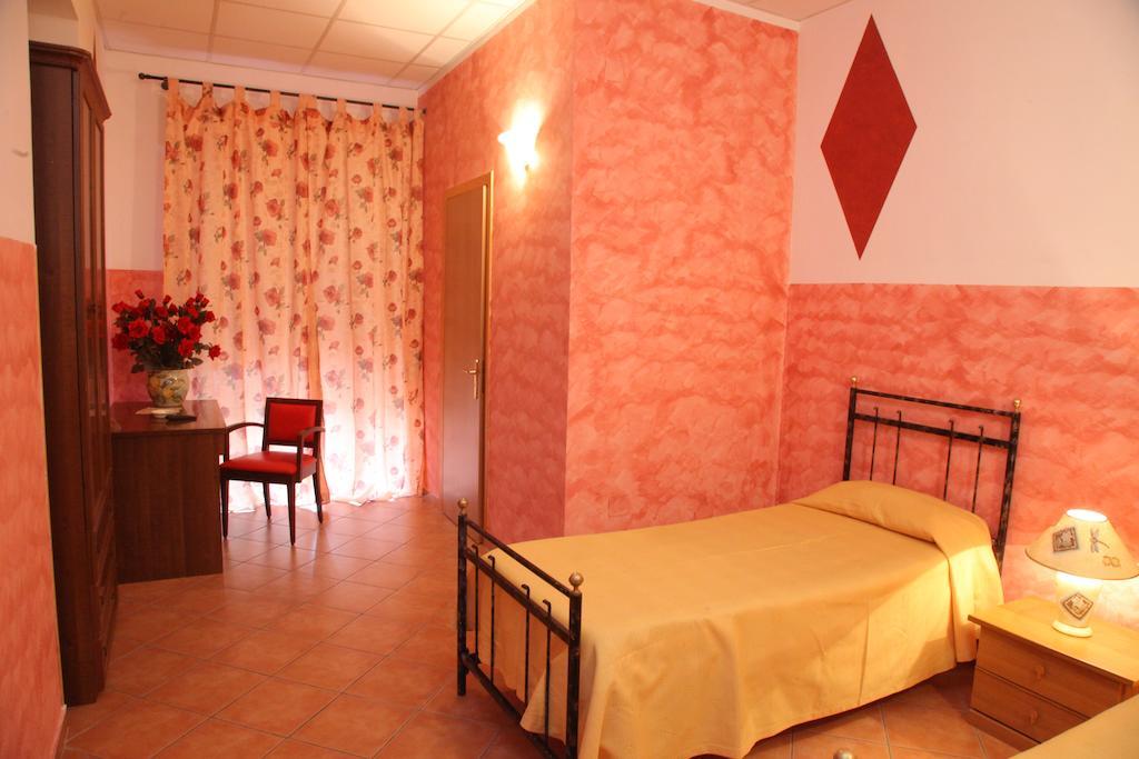 B&B Rinascente Paola Exterior foto